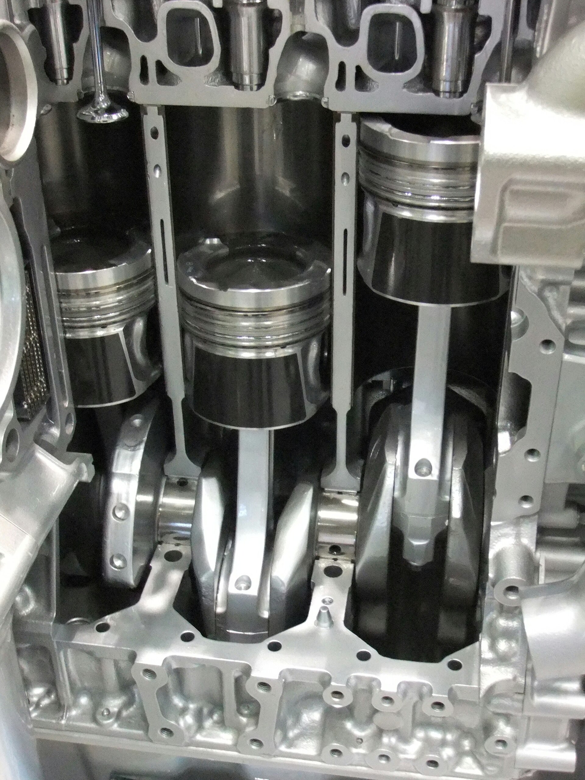 The cylinder as chemical reactor: controlled volume, controlled pressure, controlled fuel-air ratio.