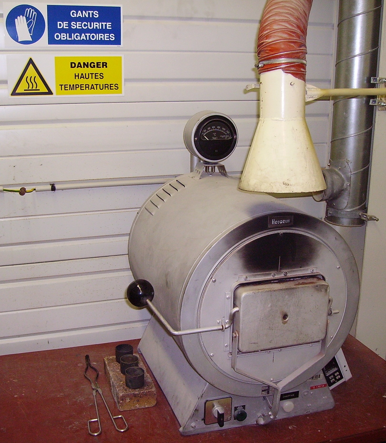 The thermal route it competes with. Established, tolerant of dirty feed, and bad at lithium.